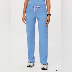 NWT FIGS KADE Cargo Scrub Pants